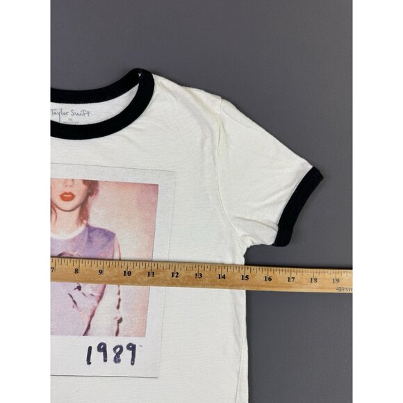 Taylor Swift World Tour 1989 Concert Ringer Shirt Womens Small Polaroid Swiftie - Picture 7 of 8
